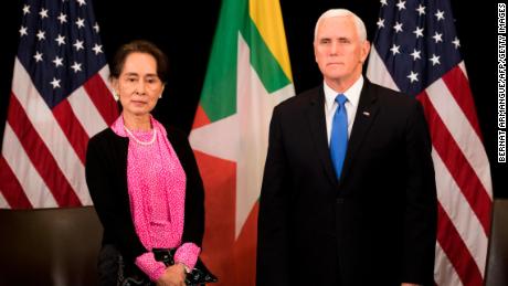 US Vice President Mike Pence and Myanmar State Counsellor Aung San Suu Kyi on the sidelines of the ASEAN summit in Singapore,  November 14, 2018.  