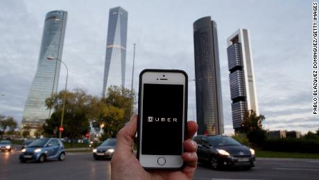 Uber losses top $1 billion on road to IPO