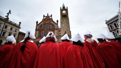 Women in Northern Ireland to get access to abortion services in Republic 