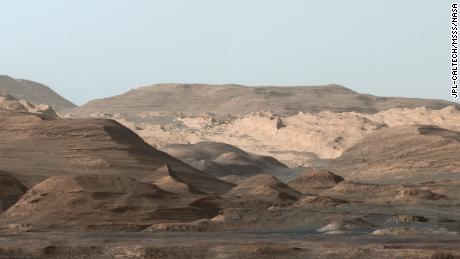 How did this mountain form on Mars? The Curiosity rover investigates