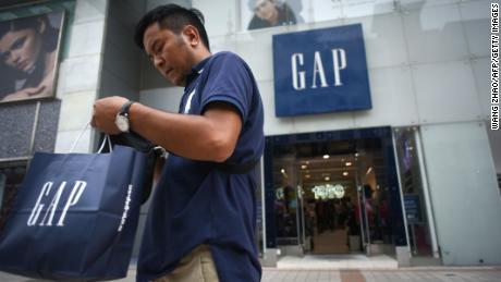 Gap's plan to save itself: Shrink