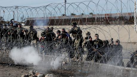 Trump denies tear gas used on child migrants, despite photos