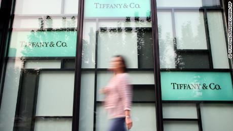 Chinese tourists are spending less at Tiffany's. That's a worrying sign