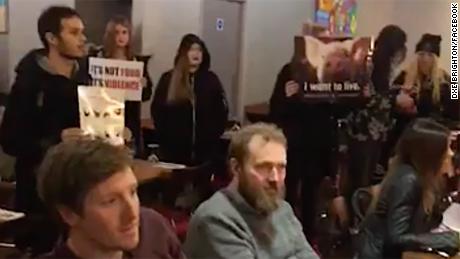 Diners moo vegan protesters out of steakhouse