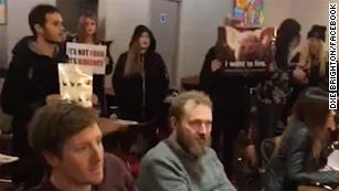Diners moo vegan protesters out of steakhouse