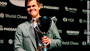 Magnus Carlsen ,Alireza Firouzja during the World Championships of News  Photo - Getty Images