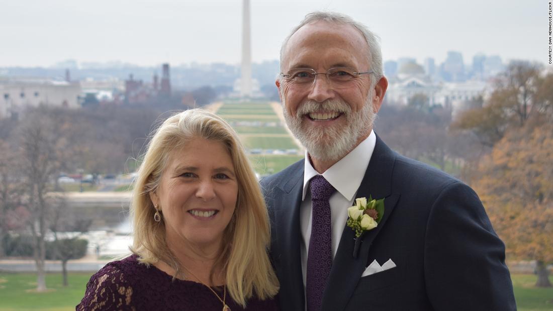 Congressman ties the knot on Capitol Hill