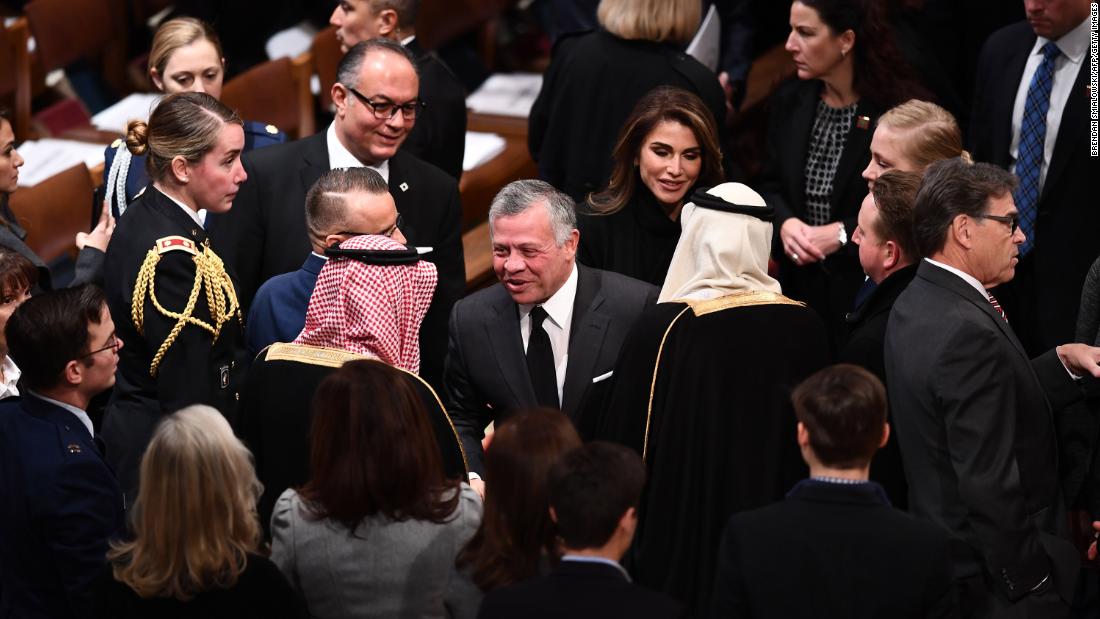 Jordan&#39;s King Abdullah II and Queen Rania arrive before the funeral.