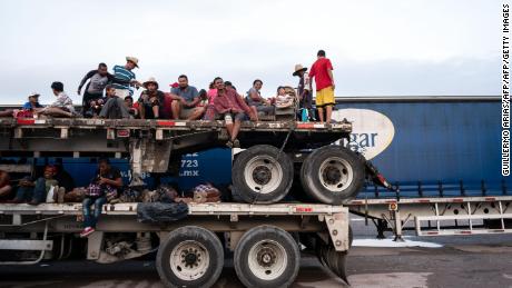 Caravana migrante afecta el turismo en Baja California seg n funcionario