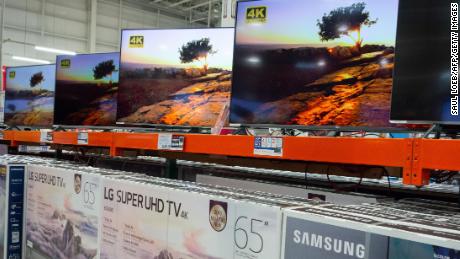 Apple brings iTunes to Samsung TVs as it seeks new revenue