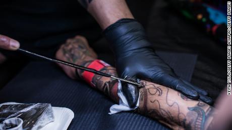 What tattoos really do to our bodies' immune systems - CNN