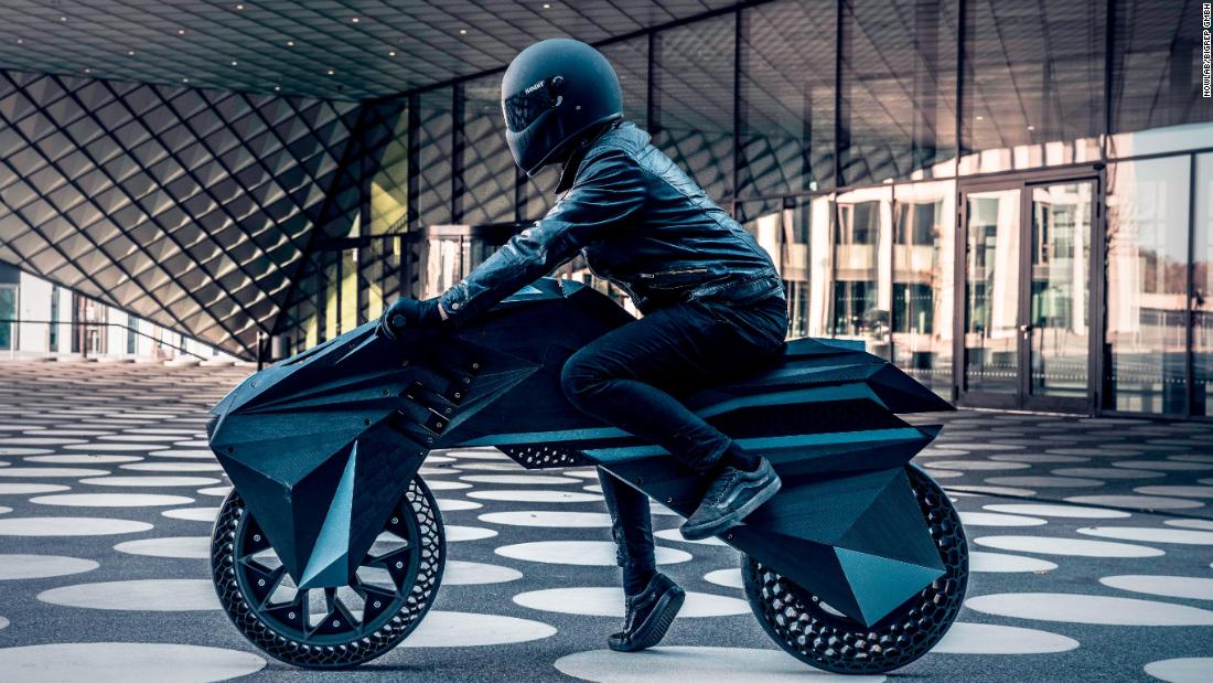 No, this isn&#39;t a scene out of a sci-fi movie ... it&#39;s the world&#39;s first fully 3D-printed, and functioning, electric motorbike.