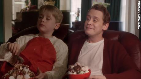 Watch Macaulay Culkin Revisit Home Alone Cnn Video