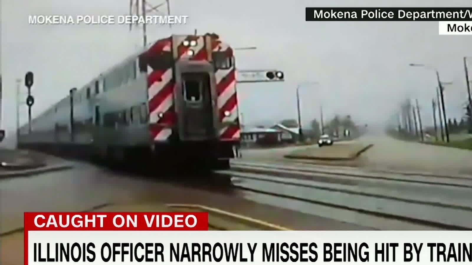 Dashcam Shows Cop Car Swerve As Train Appears Cnn Video 3799
