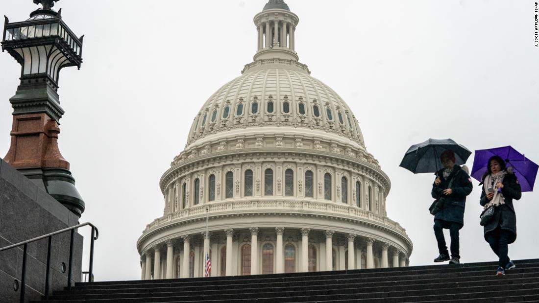 Federal employees prepare for long government shutdown CNNPolitics