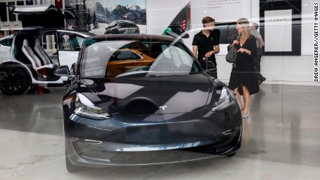 Tesla will cut prices to combat tax credit phase out