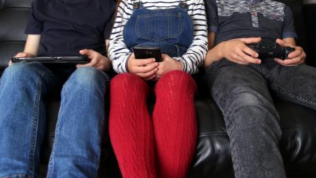 Little evidence that screen time is harmful for kids, say doctors