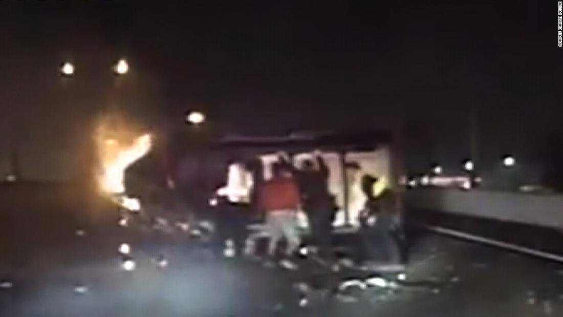 Civilians Race To Help Man Stuck In Burning Car Cnn Video 