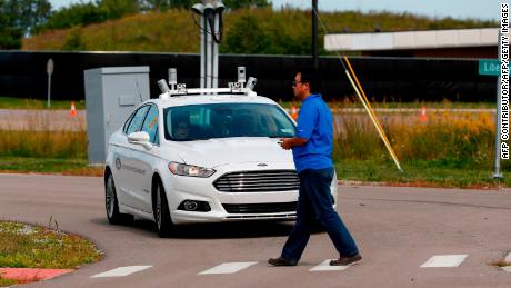 Ford wants its cars to 'talk' with traffic lights and pedestrians