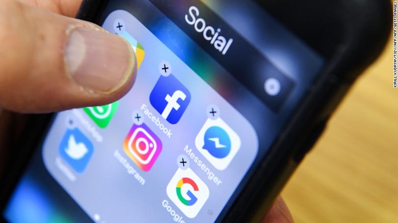 Study shows social media may harm teens' mental health