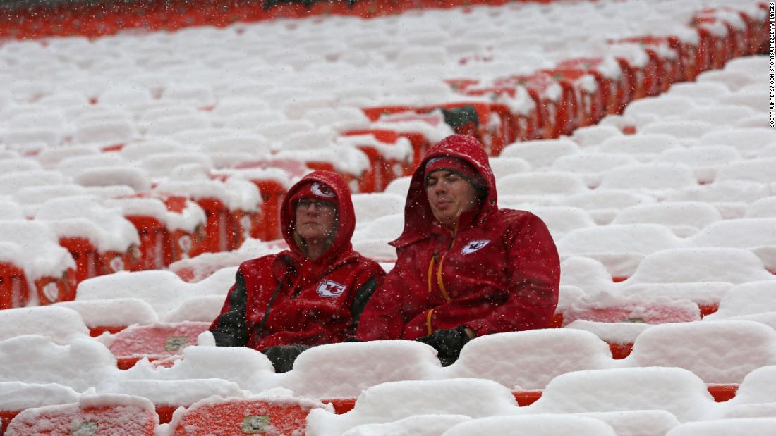 Winter storms are snow problem for Kansas City Chiefs fans