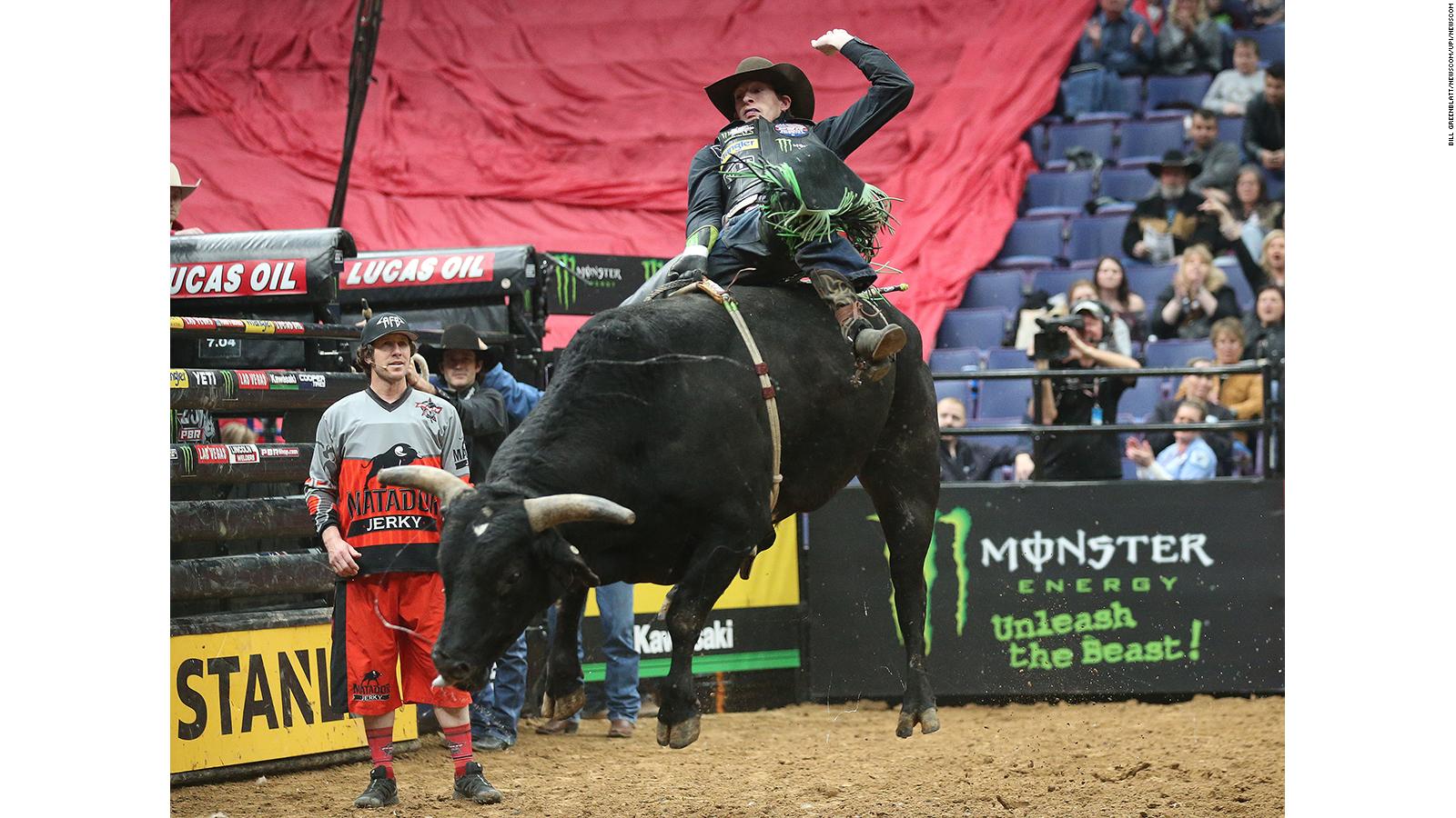 Mason Lowe, professional bull rider, dies after rodeo injury CNN