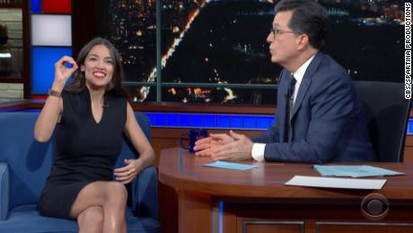 alexandria ocasio cortez responds to critics colbert es vpx_00000618