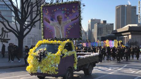 Supporters and mourners thronged the streets to say goodbye to Kim Bok-dong.