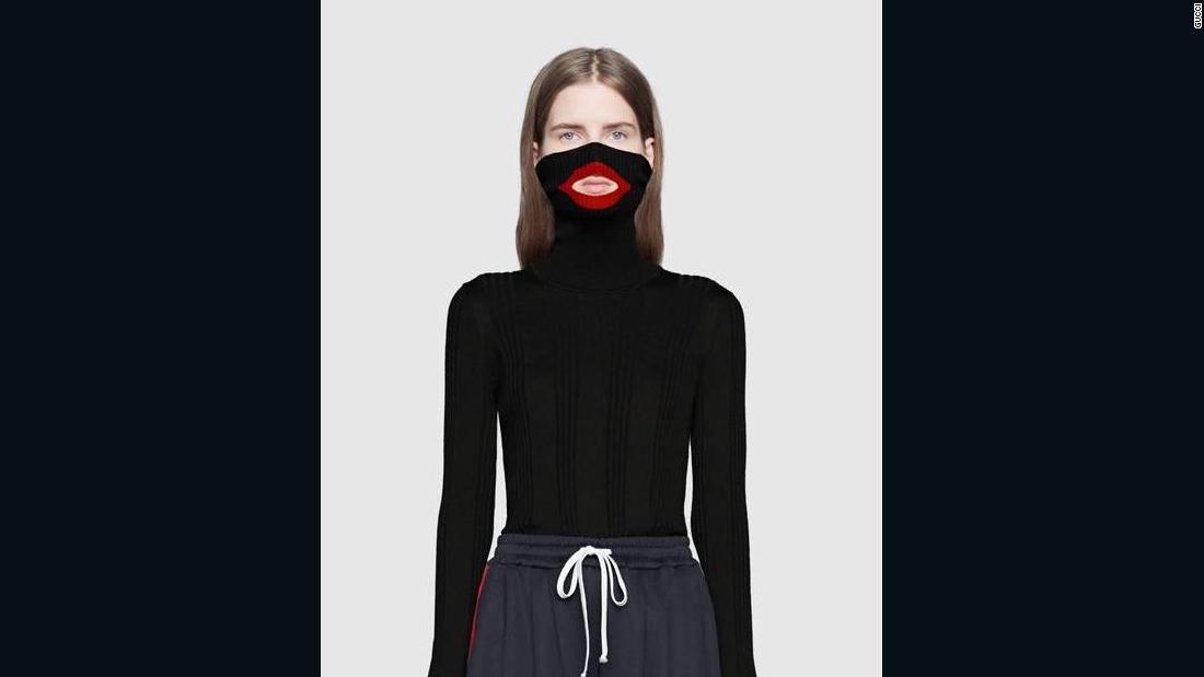 gucci black sweater with logo