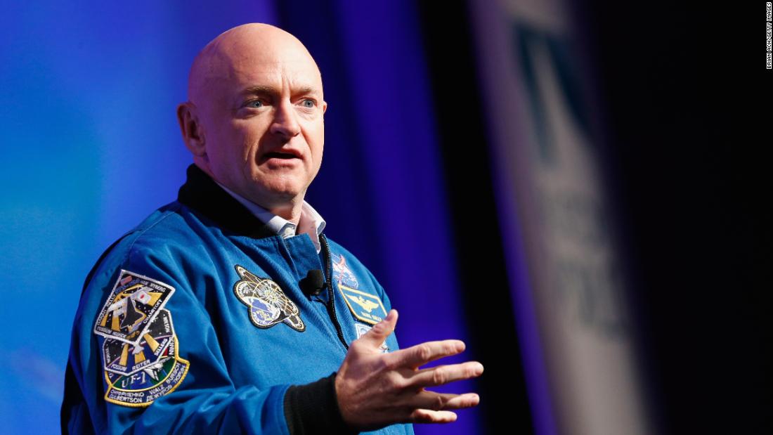 NASA astronaut Mark Kelly launches Senate campaign 