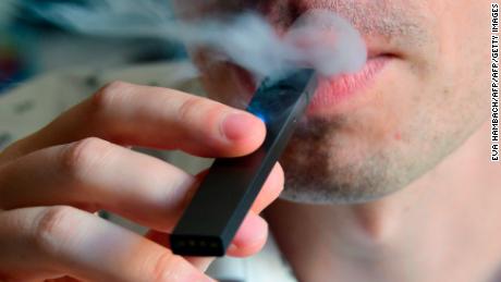 Half of tobacco and vape shops don't ID teens, undercover research finds 