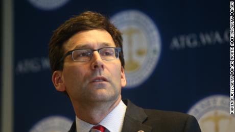Washington state Attorney General Bob Ferguson wrote in an open letter that state law enforcement officials must enforce the state&#39;s new gun law.