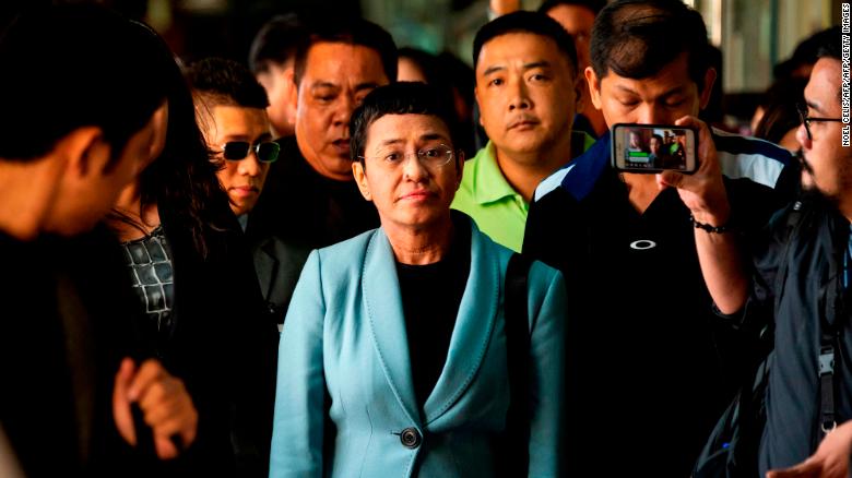 Philippine journalist Maria Ressa arrives at a regional trial court in Manila to post bail on February 14, 2019. 
