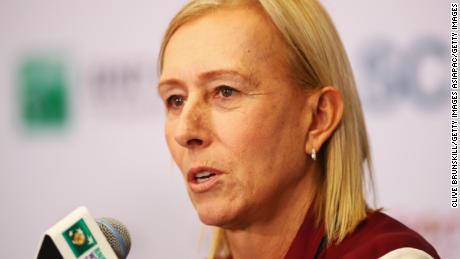 Martina Navratilova and John McEnroe &#39;sorry&#39; for breaking protocol over Court protest