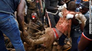 24 corpos recuperados de mina de ouro inundada no Zimbábue