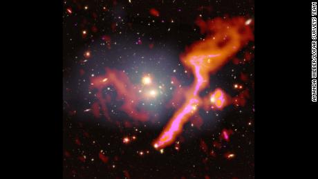 Une nouvelle étude du ciel révèle des centaines de milliers de galaxies