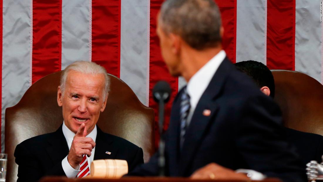 Biden points at Obama during Obama&#39;s final State of the Union address in January 2016.