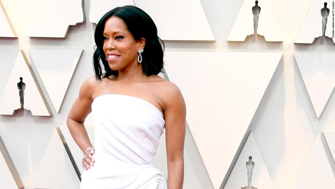 Best supporting actress nominee Regina King, kept it simple and chic in a white, strapless Oscar de la Renta gown. 