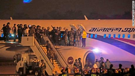 Bangladesh plane hijacker shot dead by special forces