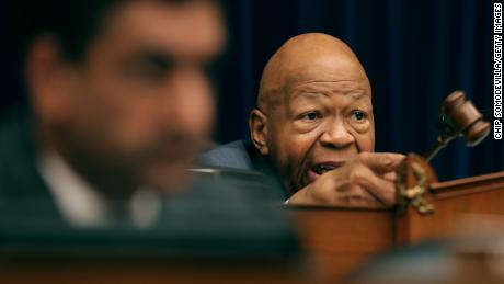 House Oversight Committee issues ultimatum to White House over security clearance information