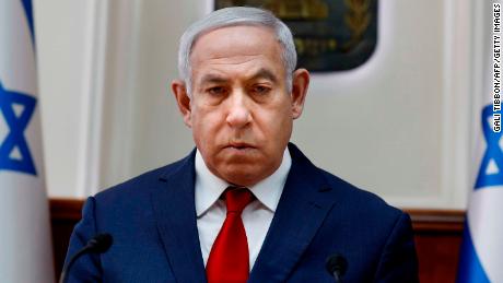 Israel&#39;s Benjamin Netanyahu to be indicted on corruption charges, pending hearing 