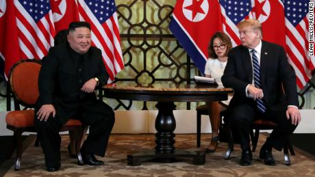 U.S. President Donald Trump looks towards North Korean leader Kim Jong Un during the one-on-one bilateral meeting at the second North Korea-U.S. summit in Hanoi, Vietnam February 28, 2019. REUTERS/Leah Millis     TPX IMAGES OF THE DAY