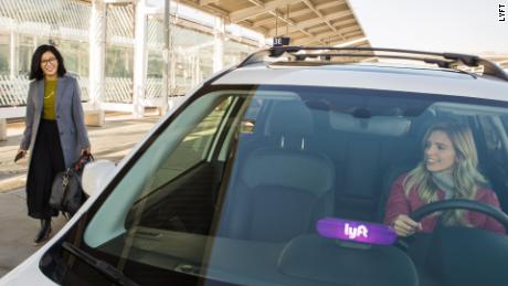 Lyft to give some drivers $10,000 in bonuses, or the option to buy stock