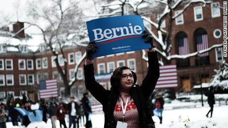 Bernie Sanders&#39; volunteer army plans massive weekend organizing parties