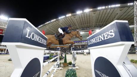 Julien Epaillard and Usual Suspect d&#39;Auge race to victory in the jump-off.