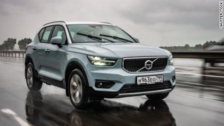 Volvo limits its cars&#39; top speed to 112 miles per hour for safety