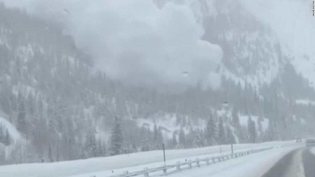 Massive Colorado avalanche caught on camera - CNN Video