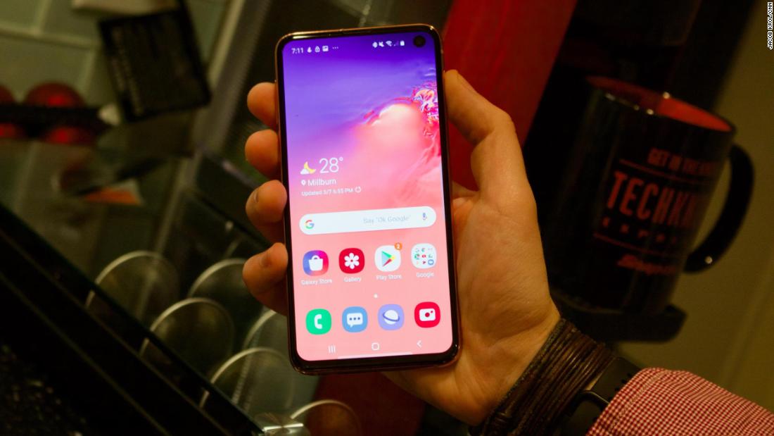 samsung galaxy s10 e reviews