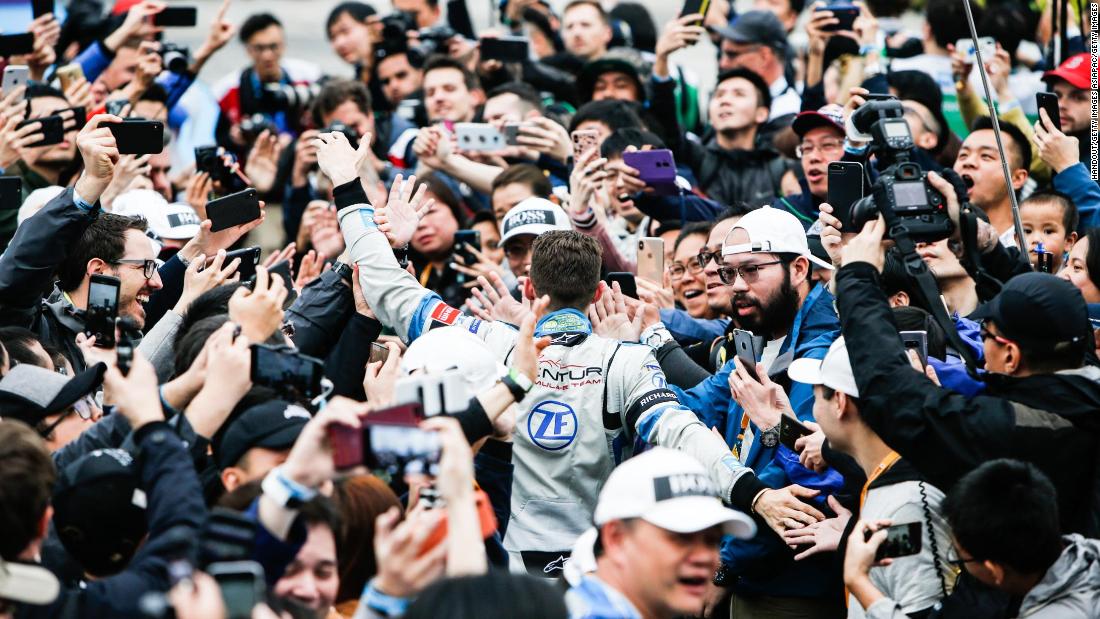 Edoardo Mortara backed up his third place in Mexico by claiming top spot in Hong Kong, Venturi&#39;s first ever victory in Formula E. Sam Bird had initially crossed the line in first place but after a four-hour investigation, was demoted for smashing into the back of race leader Andre Lotterer.