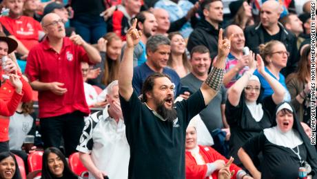 Jason Momoa cheers on New Zealand at the Vancouver Sevens.